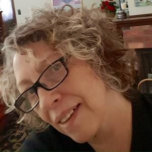 Meet your Posher, Debbie